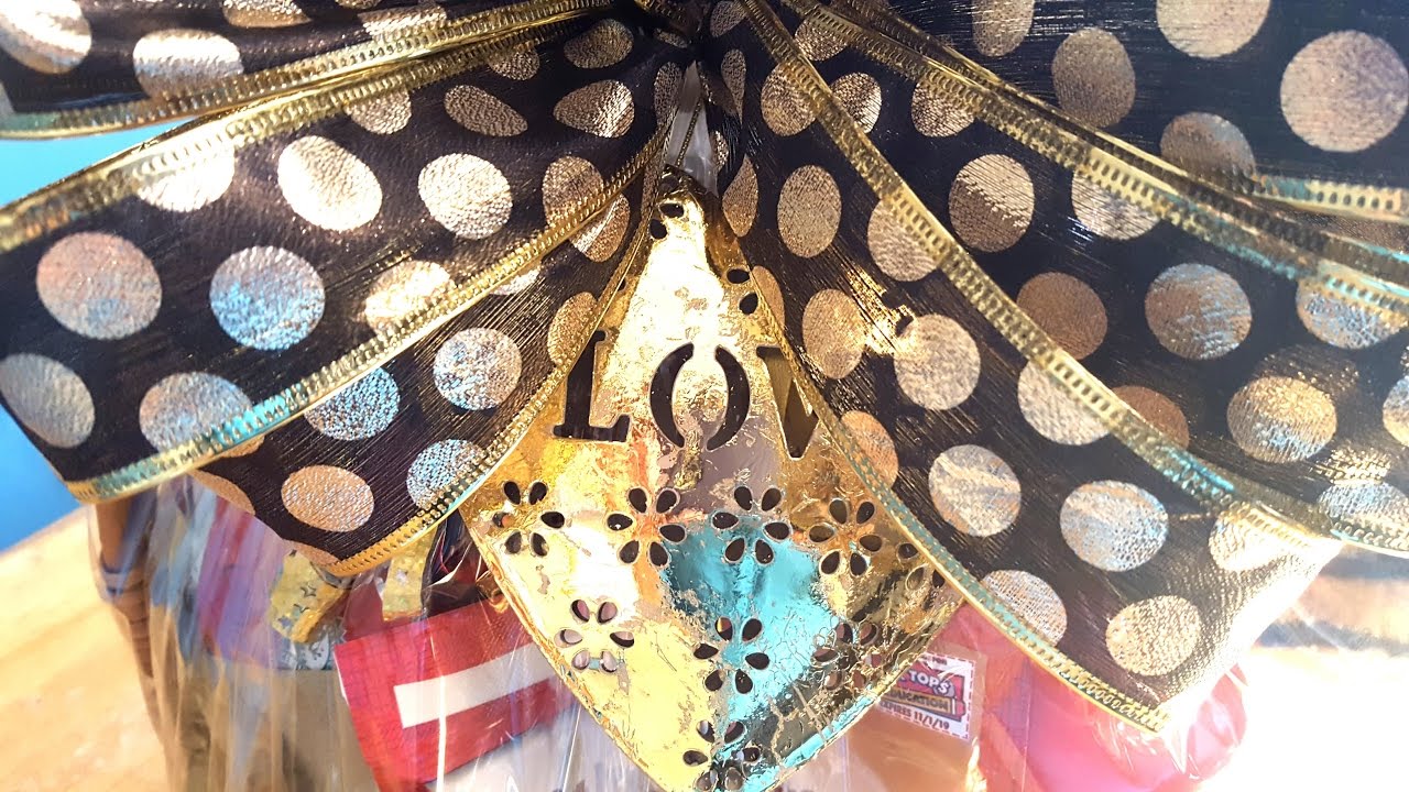 DIY Holiday Gift Basket | DIY Christmas