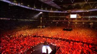 Foo Fighters - Everlong Dave Grohl solo performance at Wembley