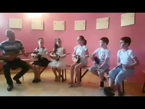 ნინი ახვლედიანი - ჩემი სიმღერები მთებში გაბნეულა