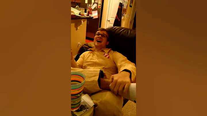 Danny cannot sing.