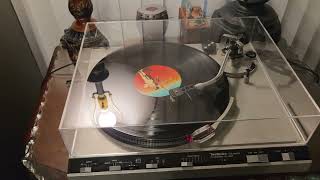 Technics SL-5300 Turntable.  Horiatis76.com 