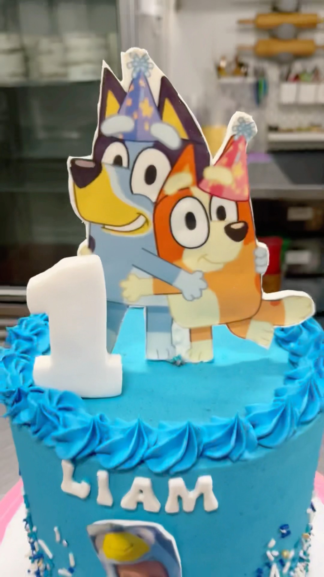 EASY BLUEY CAKE #howto #cake #cakedesign #bluey #diy #learning #howto  #easy