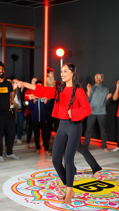 Best Girls Bhangra Steps to Viral Song Kinni Kinni #bhangraempire #kinnikinni #diljitdosanjh