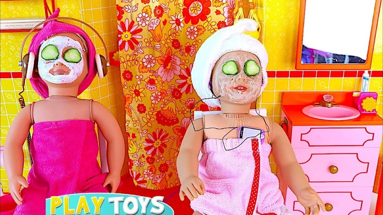 Baby doll sisters spa routine in bathroom! Play Toys story for kids
