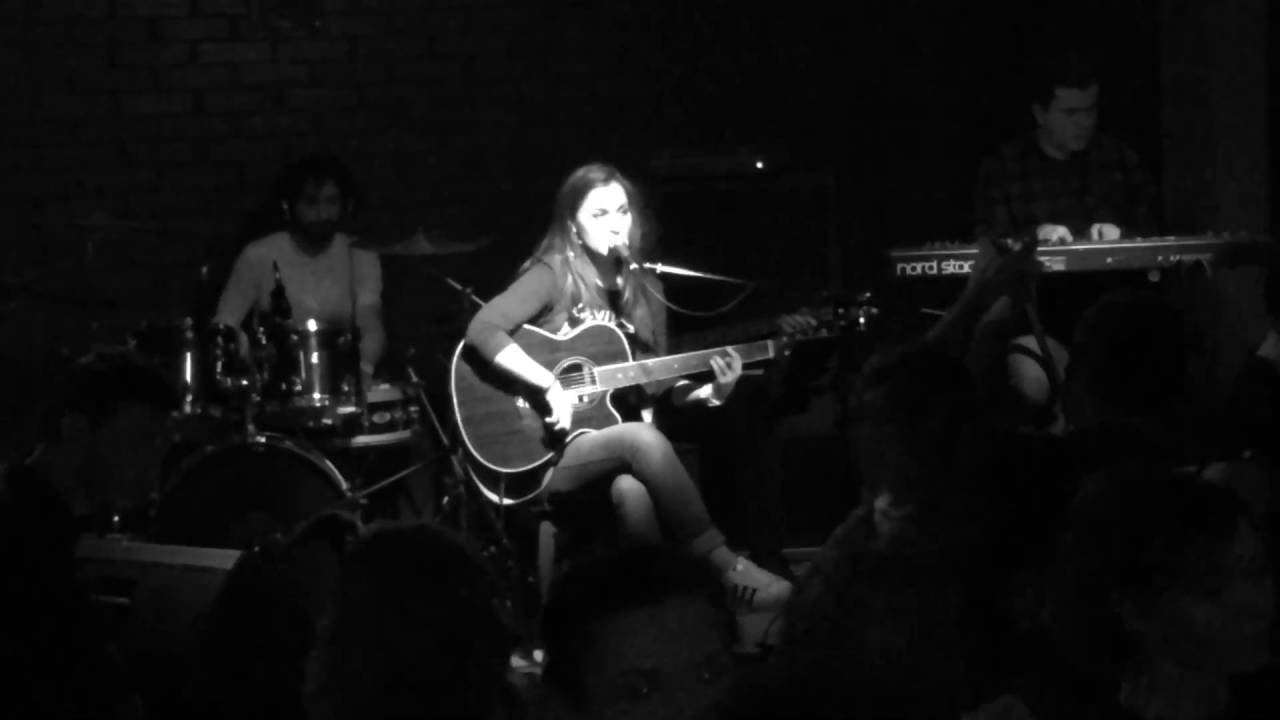 Elliot Moss Slip (cover by Meliss) YouTube