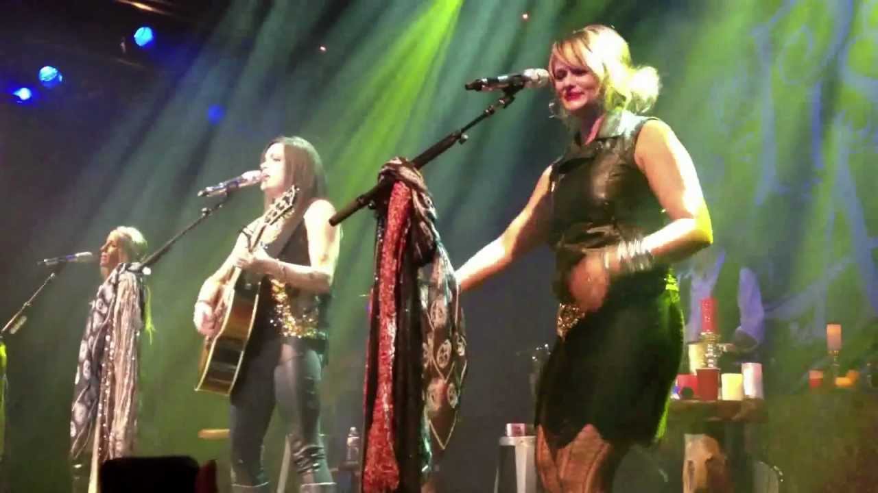 Pistol Annies "Hell On Heels" House of Blues Sunset 12.07.11.mov