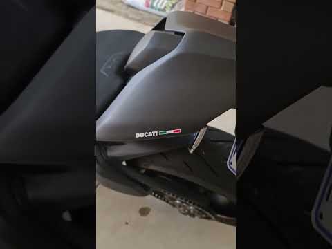 Ducati StreetFighter V4S