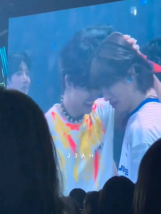 oh no...my baby is crying😫😭 #treasure_reboot_in_seoul #treasure #junghwan #hyunsuk