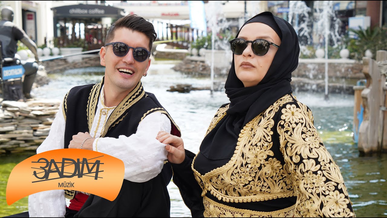 Selviye İnci & Yusuf Emin - Bizim Evin Hallari ( Official Video )