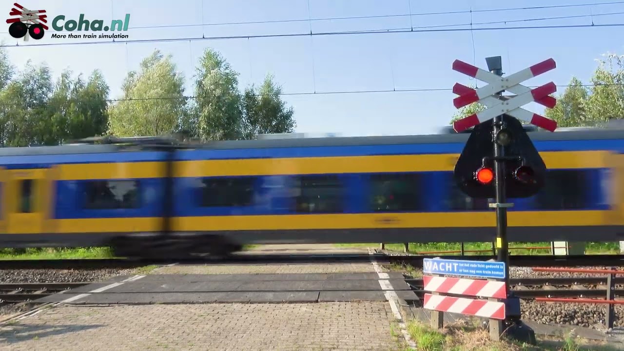 Spoorwegovergang Breda 😍4K😍 // Dutch railroad crossing // AKI met ICNG!! 👀