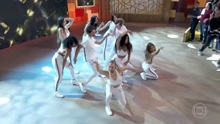 Now United - “One Love, Na Na Na, Wave Your Flag” (Performance no Programa Encontro, Rede Globo)