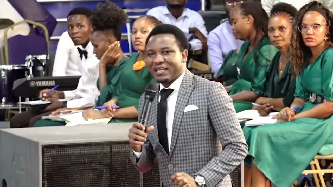 KUSHUHUDIA WEMA WA MUNGU