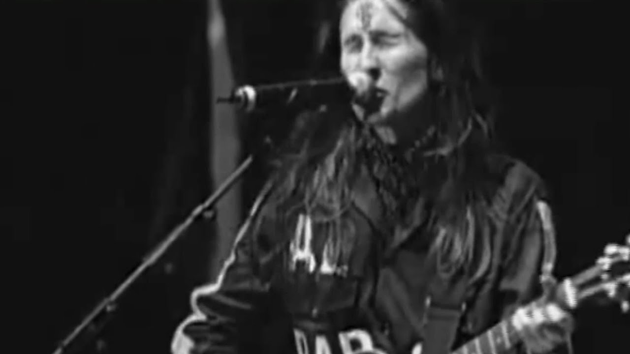 Watch Aterciopelados - Al Parque (Video Oficial) on YouTube Watch Aterciopelados - Al Parque (Video Oficial) on YouTube