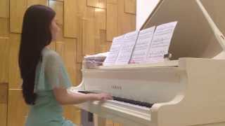 Tong Hua piano