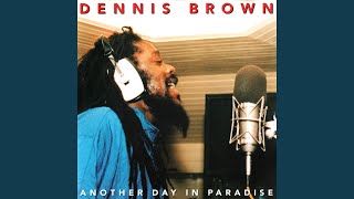 Video thumbnail of "Dennis Brown - Queen Majesty"