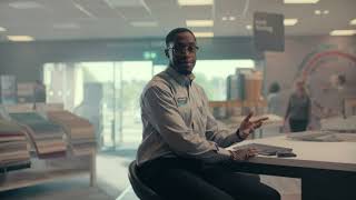Customer Service Expert Michael Short Ad | Carpetright | No One Knows More About Floors