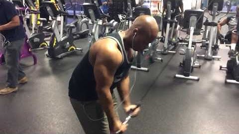 Cable bicep curls superset with cable reverse grip tricep extension