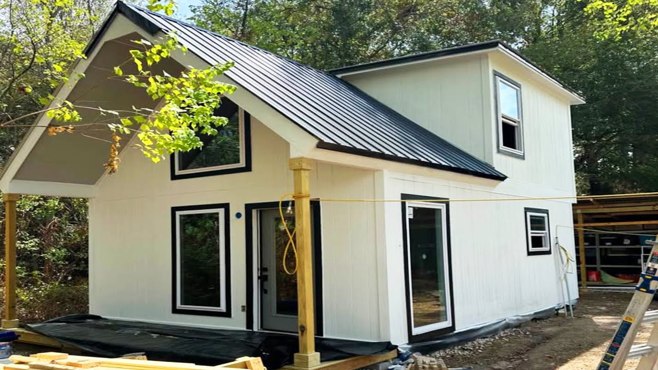 Absolutely Gorgeous Two-Story Tiny Homes You’ll Ever See