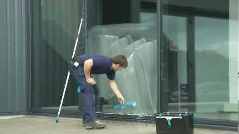 Professional Window Cleaning tools - an introduction to window cleaning.