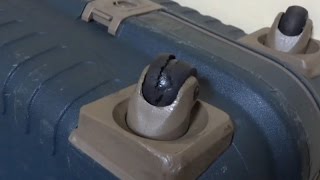 【DIY】350円でサムソナイト スーツケースのキャスター（タイヤ）の修理を自分でしてみました。タイヤ1個350円で交換！