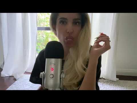 ASMR Gum Chewing with some Popping & Blowing (little) Bubbles - Binaural Microphone (No Talking)