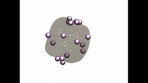 Curvature variation controls particle aggregation on fluid vesicles