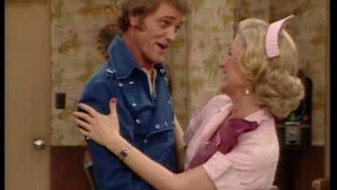 Alice: Season 5 - Clip "Jerry Reed Guests"