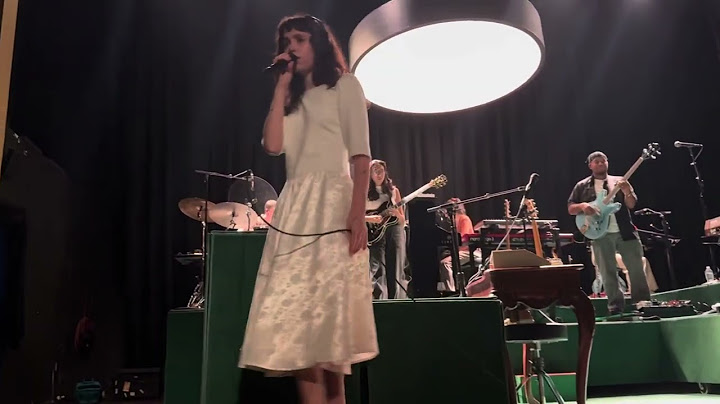 Clairo, “Juna” Live