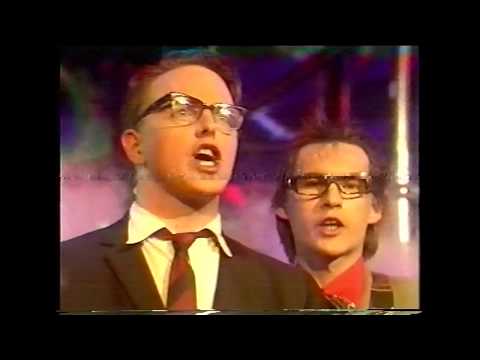 De Steile Wand in Vara's "Je Ziet Maar" met "Kantoorklerk" - R.I.P. Bert Beenen