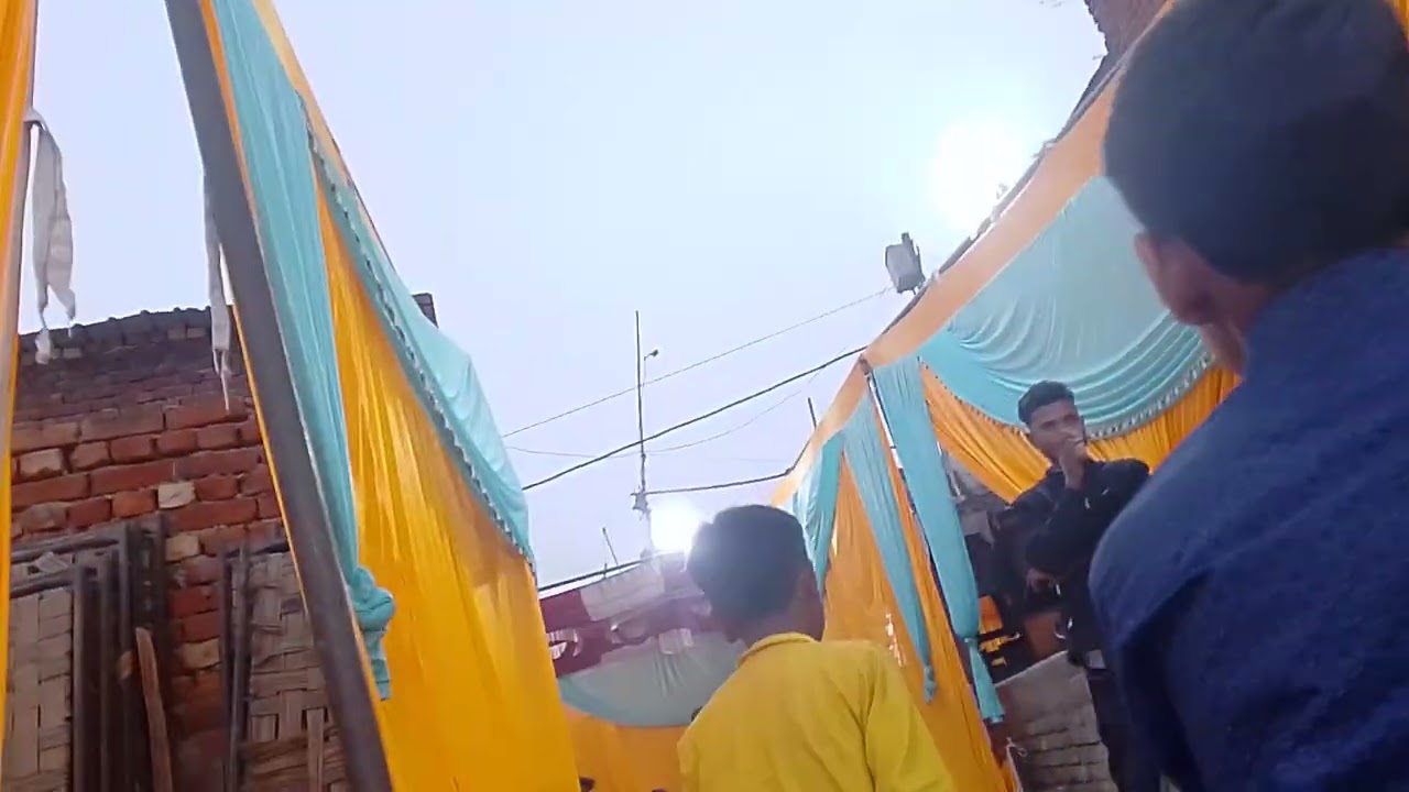 Hamare gao shadi hai