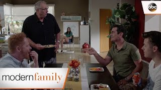 Jay Can’t Sit With Us – Modern Family