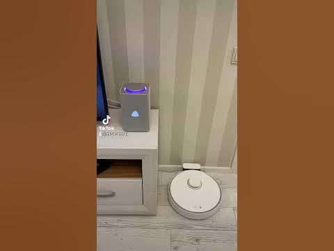 Алиса и пылесос в место дружная семья - YouTube