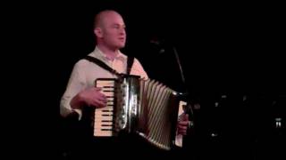 Geoff Berner-  Mayn Rue Platz