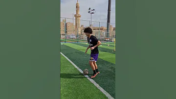 لعيب كبير Crazyfootballeditors Footballclub Soccer Soccerclub 