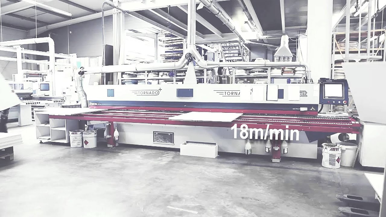 Neue Kantenanleimmaschine in der Manufaktur Hommel Manufaktur Hommel