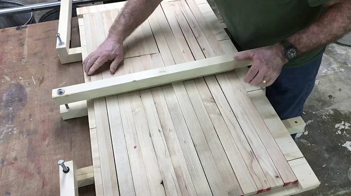 How to Use Clamping Jig to Assemble Rustic Flags