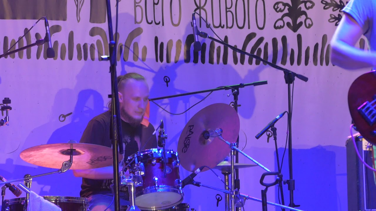 TiTTY TWi5TER - MisFits