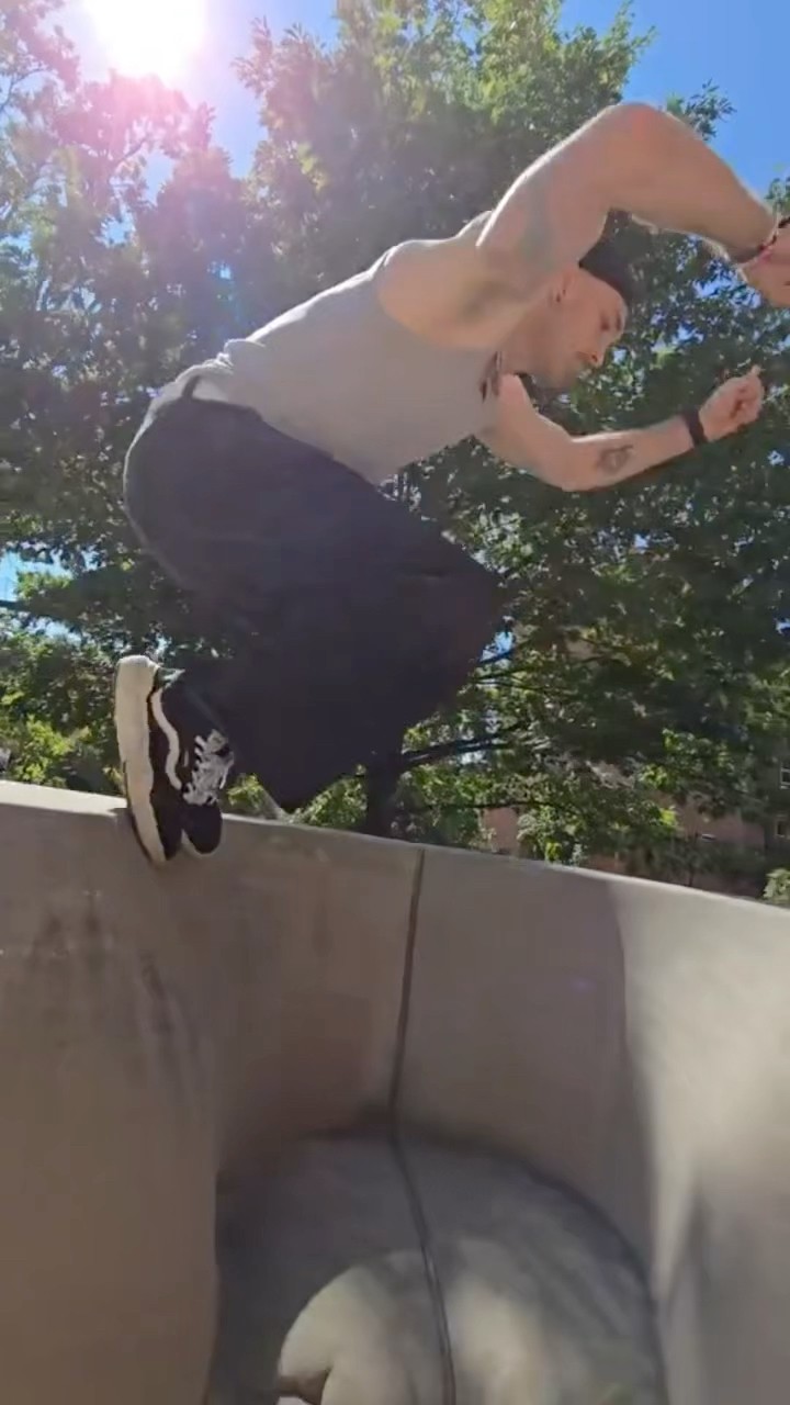 #JasonDeruloTV // Jumps ? #GotPermissionToPost From IG/TT @jamesbast_fnfr #SlowLow