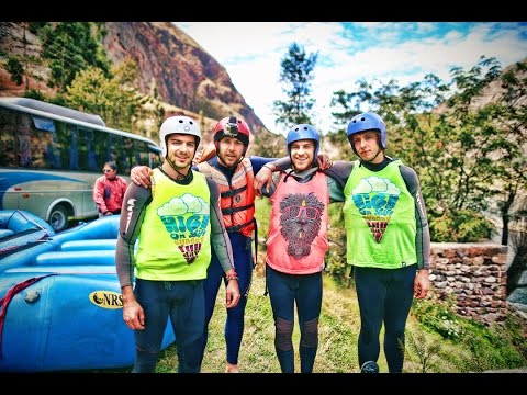 Extreme White Water Rafting Urubamba River
