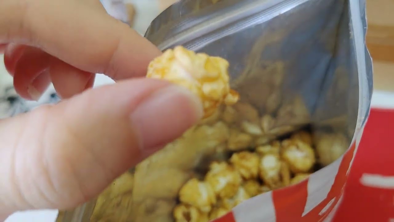 試吃，秘製椒麻爆米花，椒麻師傅，超推！原本以為和洋芋片一樣，沒想到還有裹糖漿