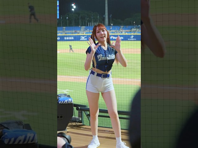 栗子依然是活力四射 🌰 20260918 FUBON ANGELS 栗子 嗆司曲 絕對無敵 王正棠 BLUE POWER 不一樣了 CPBL Taiwan Cheer 美麗鏡界