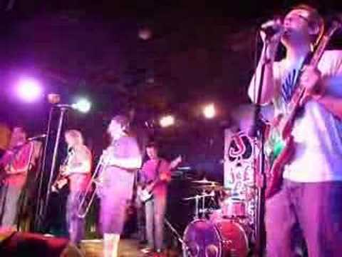Jeffries Fan Club - Close Your Mind Live at Chainreaction