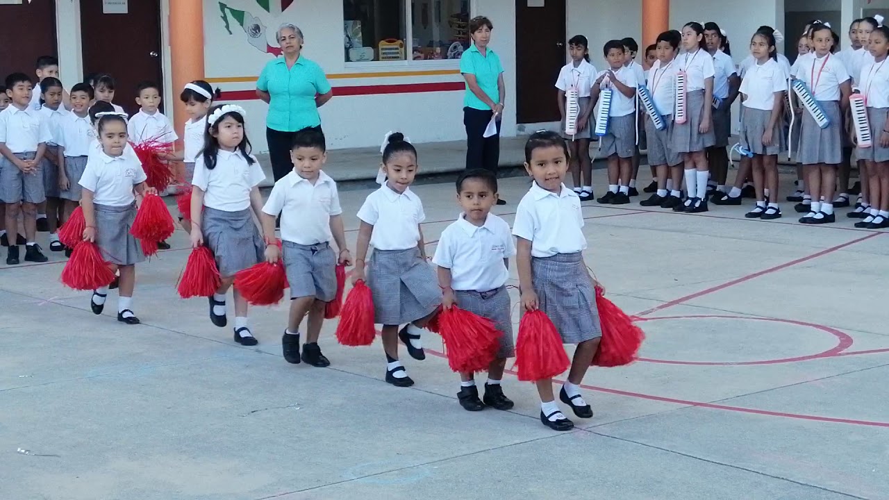 Leonelin día de la bandera