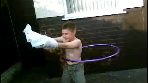 thomas lipson hoola hooping