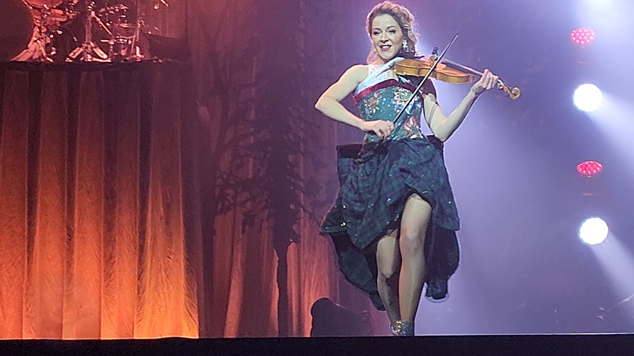Lindsey Stirling: Joy To The World - Snow Waltz Tour 2023