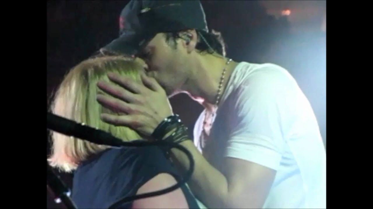 Enrique Iglesias - HERO O2 London 25th March 2011