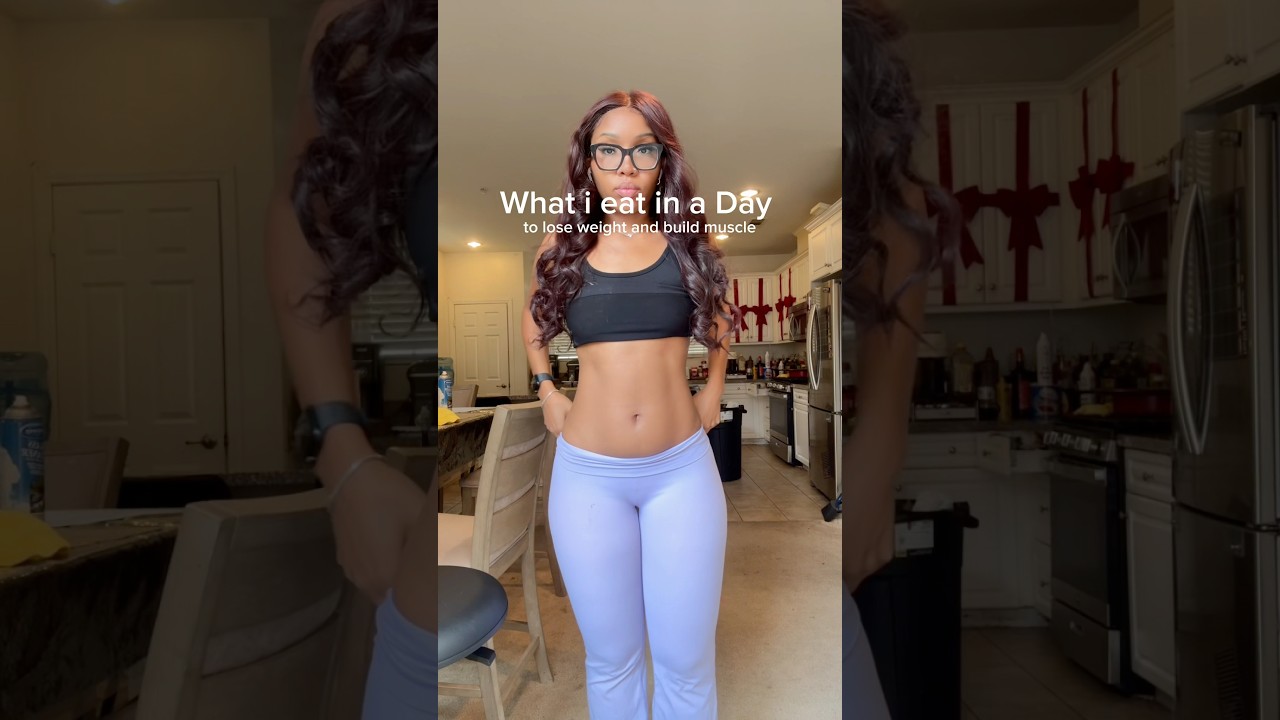 What I eat in a day to lose weight & build muscle ✨ #healthylifestyle #whatieatinaday #mealprep