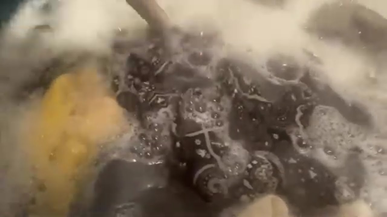 "Unlock the Secrets: How to Effortlessly Hand Wash Clothes in Your