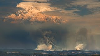 Bunyip State Park Bush Fire - Pyrocumulus Cloud Time lapse