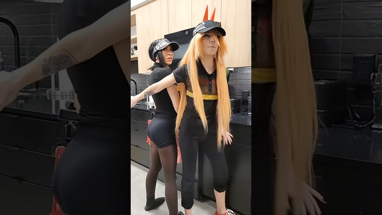 Denji crashing Kobeni’s Job 😂 #anime #chainsawman #kobeni